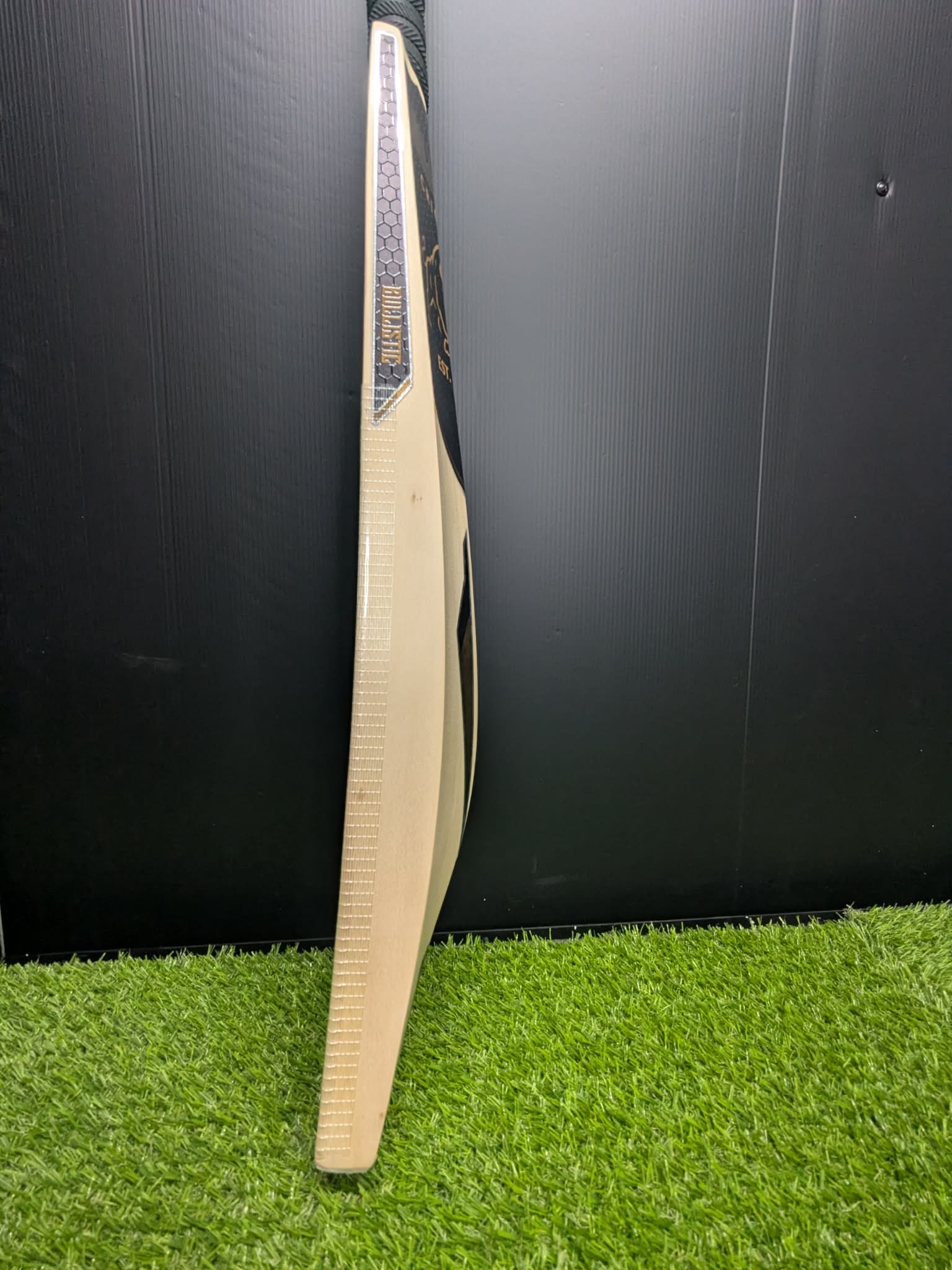 Bullistic Heritage Signature – Grade 2 English Willow (1171g / 2.9)
