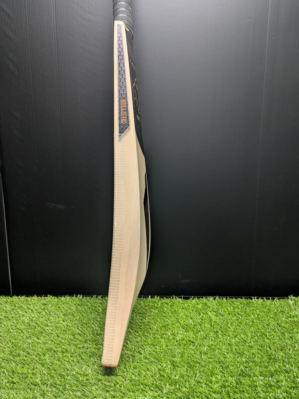 Bullistic Heritage Signature – Grade 2 English Willow (1144g / 2.9)