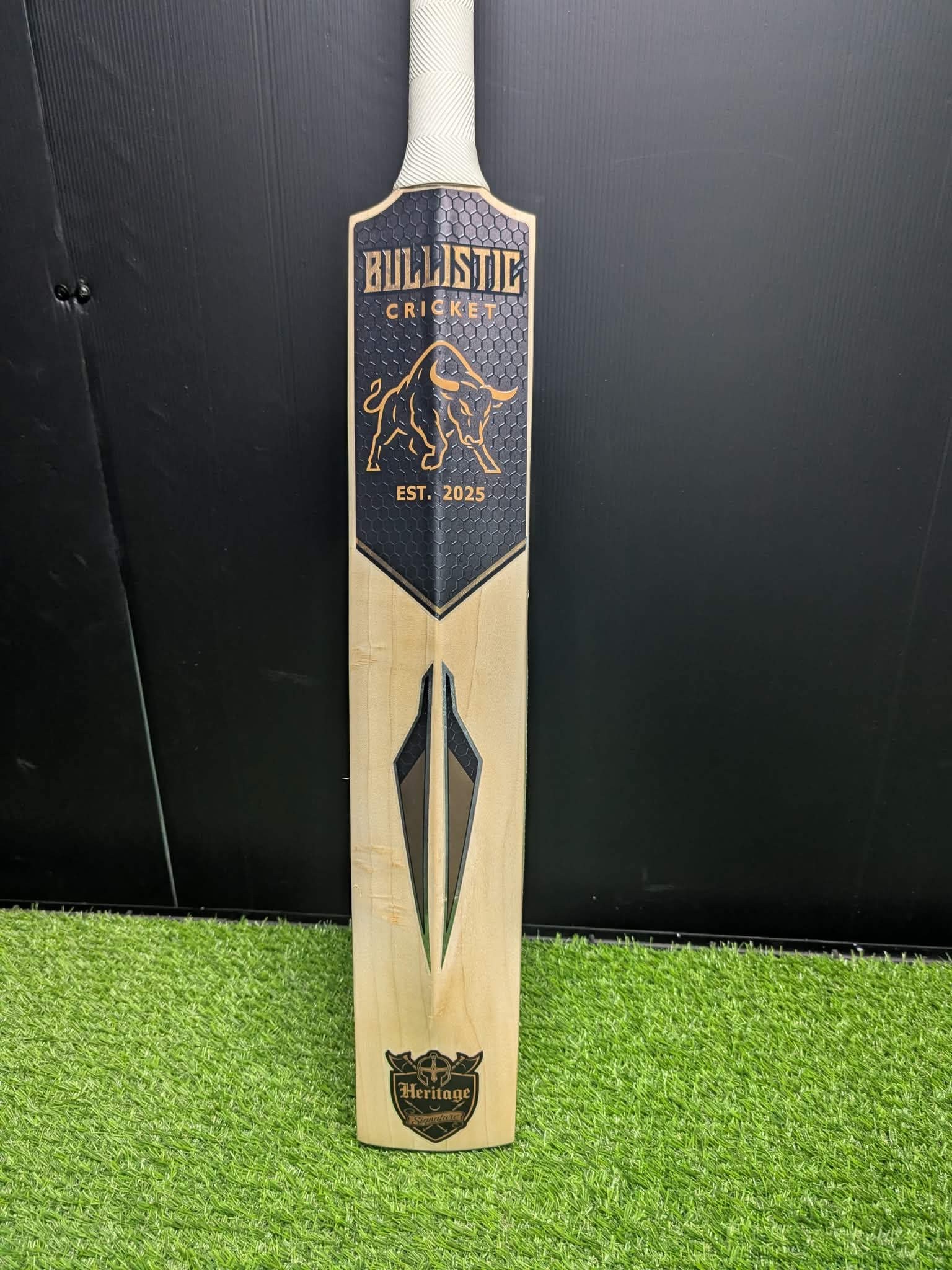 Bullistic Heritage Elite – Premium Grade 2 English Willow (1183g / 2.9)