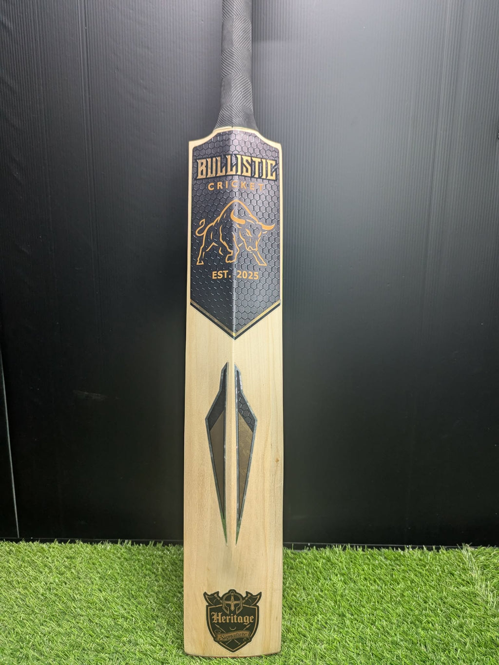 Bullistic Heritage Signature – Grade 2 English Willow (1166g / 2.9)