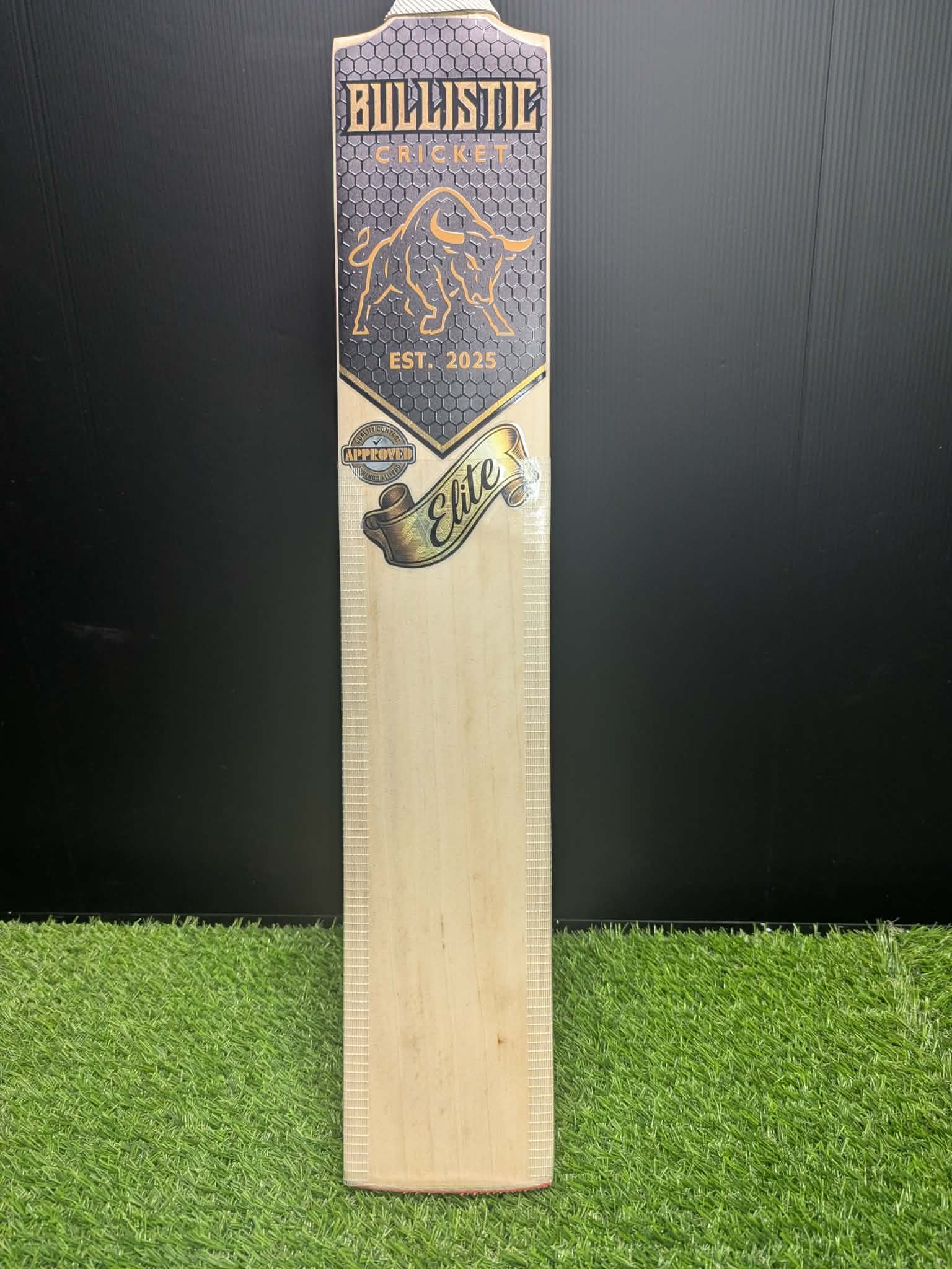 Bullistic Heritage Elite – Grade 2 English Willow (1214g / 2.11 SH)