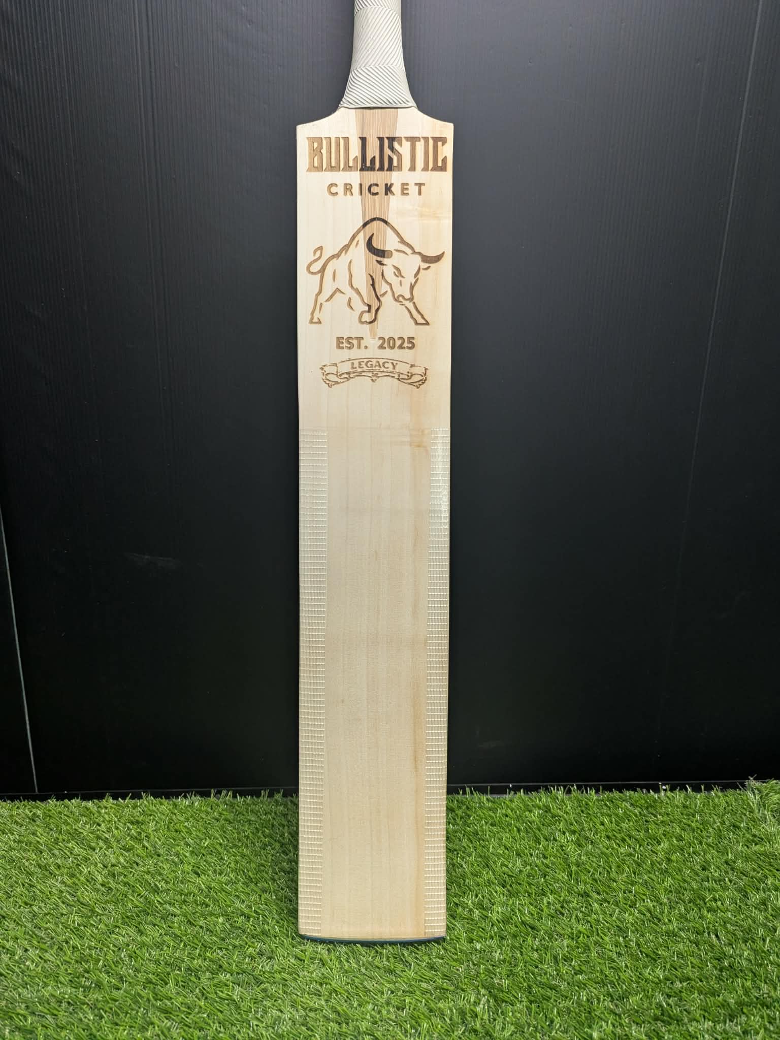 Bullistic Heritage Legacy – Premium Grade 2 English Willow (1182g / 2.10 SH)