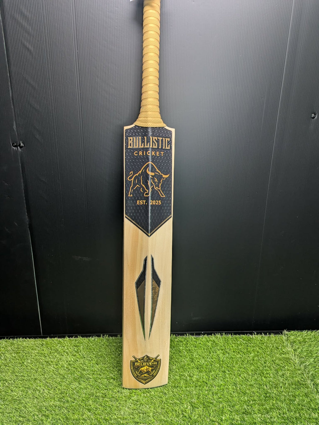 Bullistic Elite Believe #35 – Premium Grade 2 English Willow (1210g / 2.10)