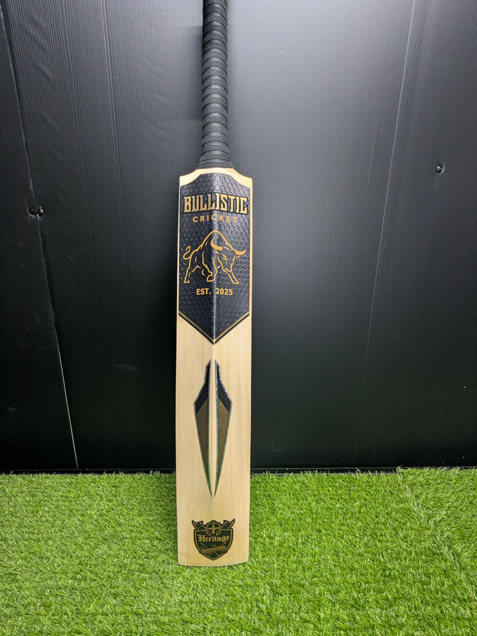 Bullistic Heritage Signature – Grade 2 English Willow (1171g / 2.9)