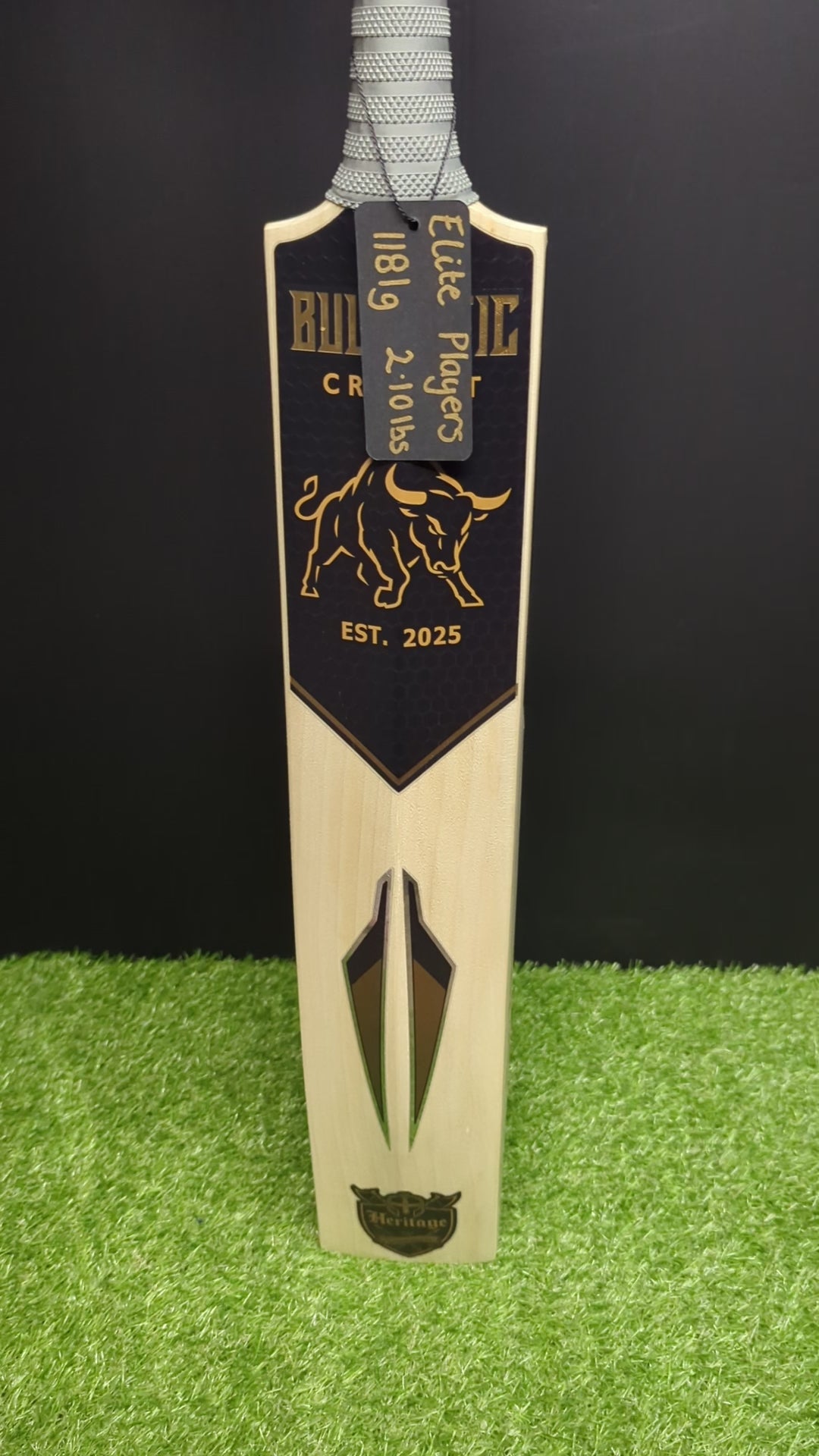 Bullistic Elite Player Grade English Willow | Short Handle | 1181g (2lb 10oz)