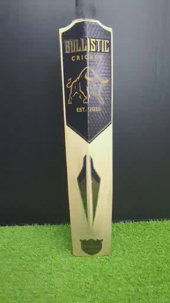 Bullistic Heritage Signature – Grade 2 English Willow (1166g / 2.9)