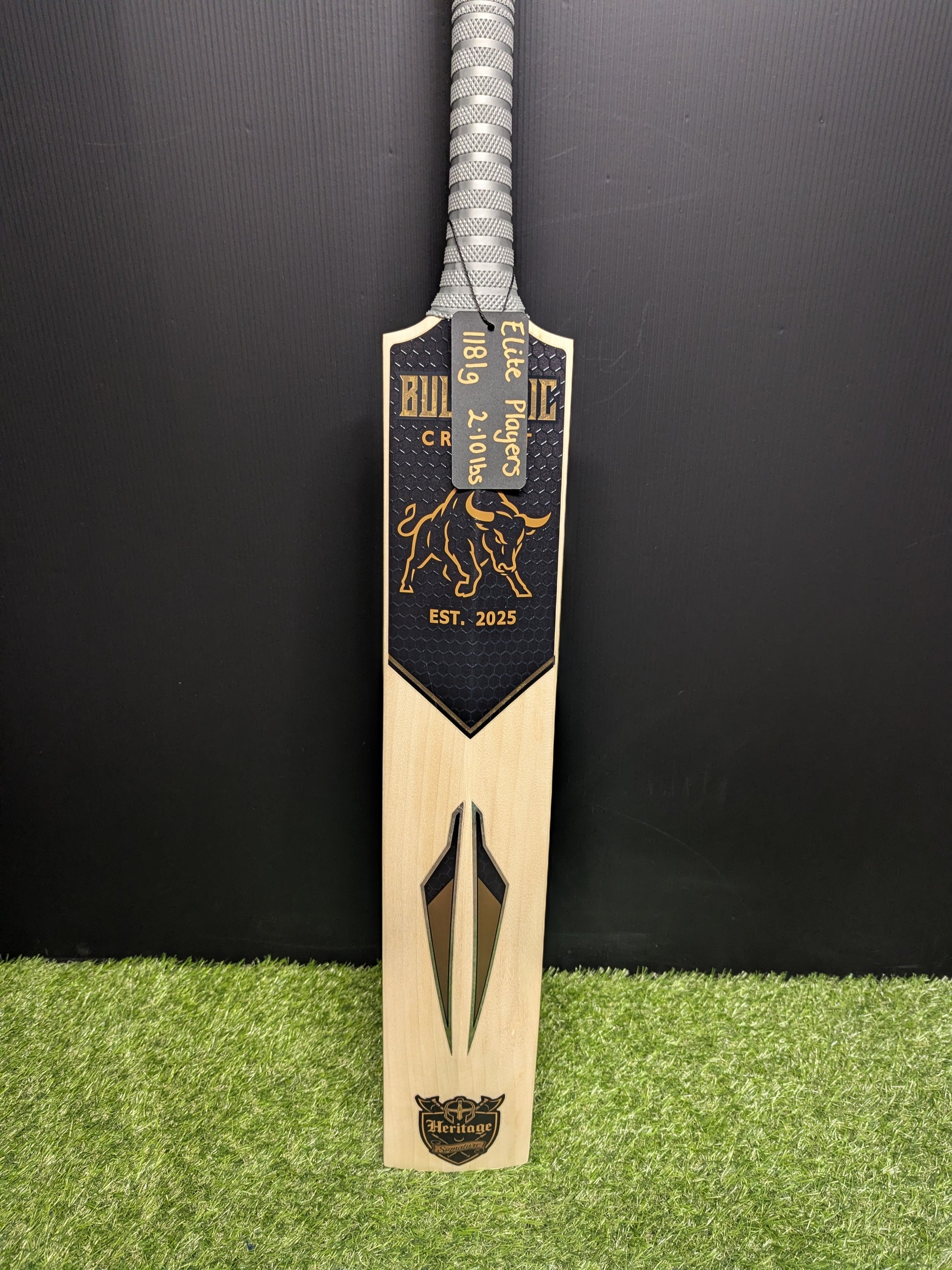 Bullistic Elite Player Grade English Willow | Short Handle | 1181g (2lb 10oz)