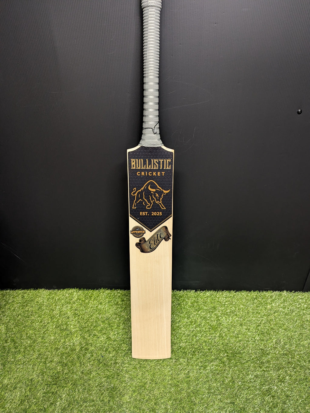 Bullistic Elite Player Grade English Willow | Short Handle | 1181g (2lb 10oz)